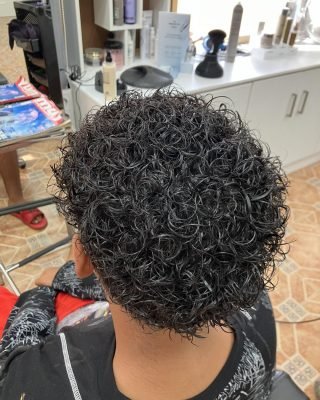 Peluquería y estética en Almerimar